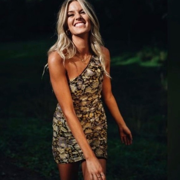 Zara Dress Bodycon Ruched Gold Floral One Shoulder Mini Size Small - Picture 1 of 9